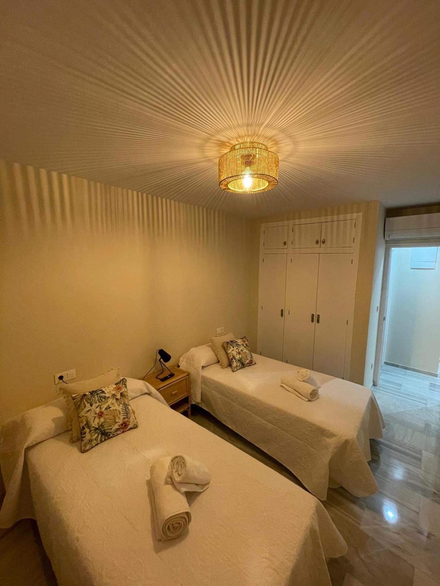 Apartamento Las Olas Playa De Levante Benidorm Kültér fotó